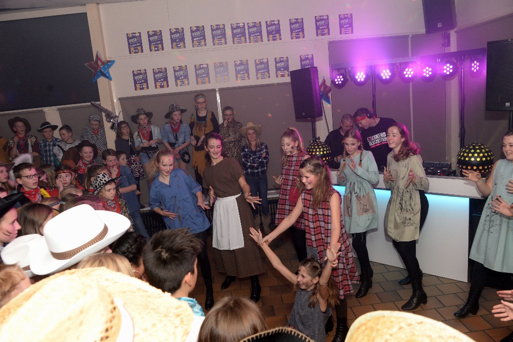 ../Images/Jeugddisco Wild wild west 079.jpg
